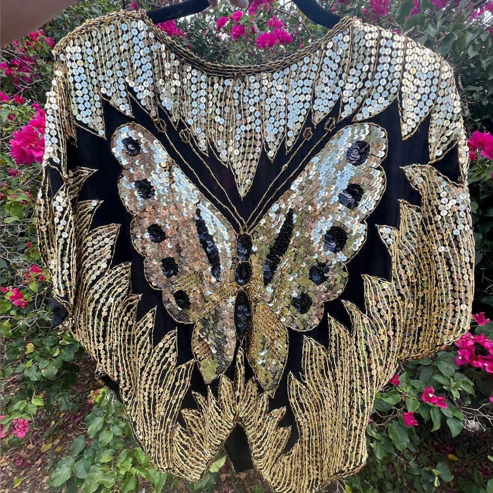 VINTAGE scala 100% silk sequin butterfly top 🦋